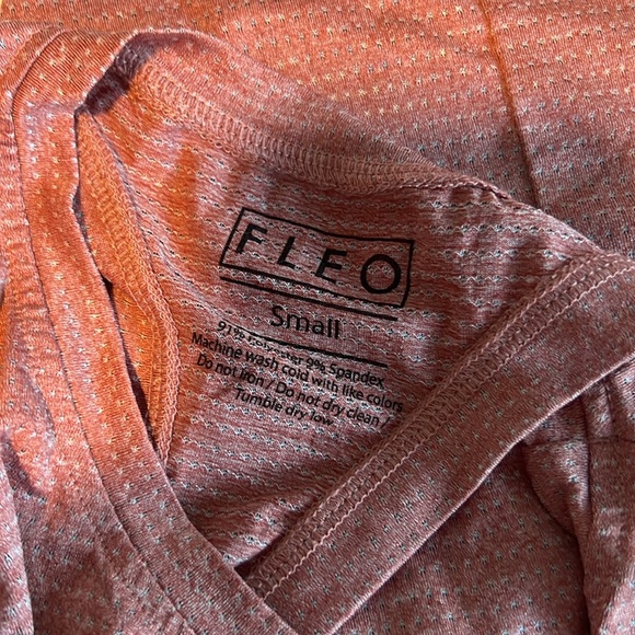 FLEO Racerback Tank Small - Picture 3 of 3